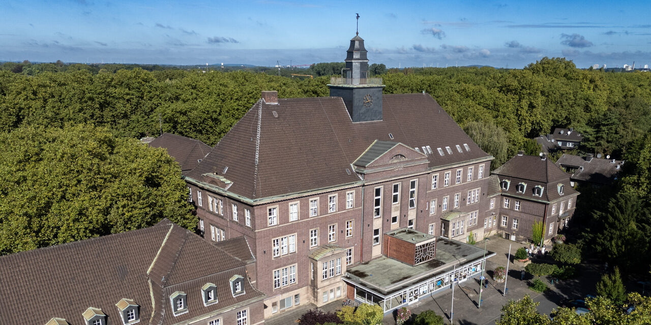 Berzirksrathaus Rheinhausen