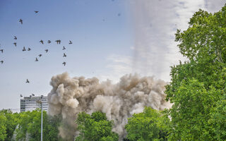 Sprengung des dritten Weißen Riesen erfolgreich