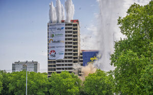 Sprengung des dritten Weißen Riesen erfolgreich