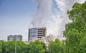 Sprengung des dritten Weißen Riesen erfolgreich