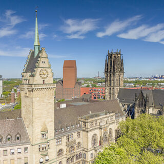 Rathaus und Salvator