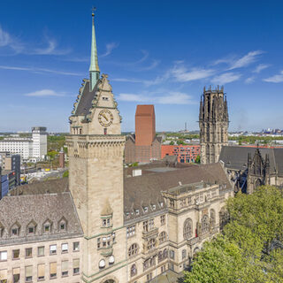 Rathaus und Salvator