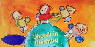 Plakat Weltkindertag "Familienfest. Überall in Duisburg" Kinder- und Tierfiguren, die um einen Kreis tanzen