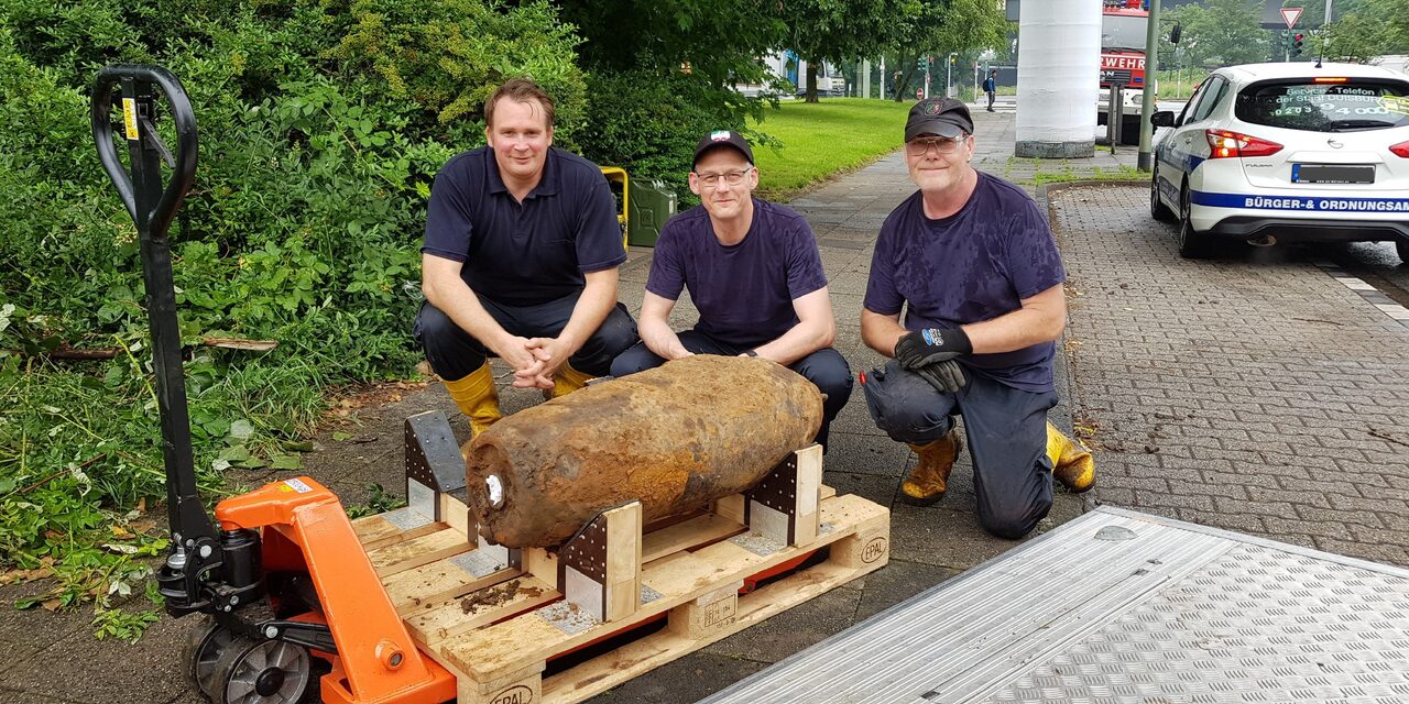 Fliegerbombe mit fehlendem Zünder