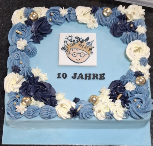 Kaffee und Kuchen zur Feierstunde