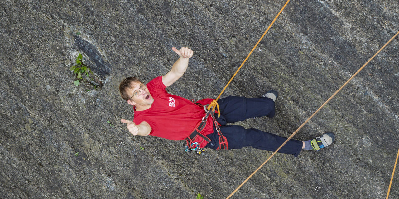 Frank (48) ist Mitglied der integrativ-inklusiven Klettergruppe 4ALL.