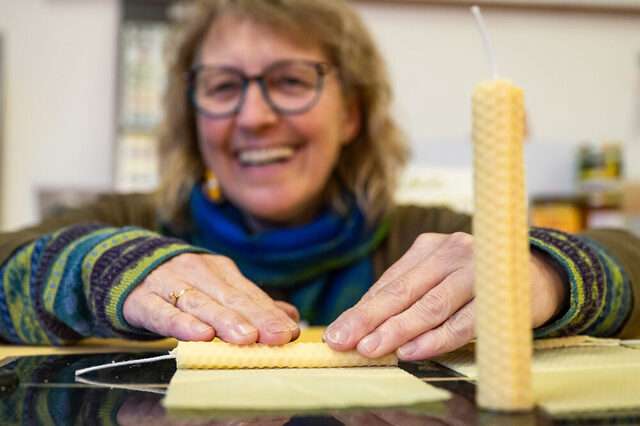 Kerzen aus Bienenwachs können im Museum hergestellt und gekauft werden