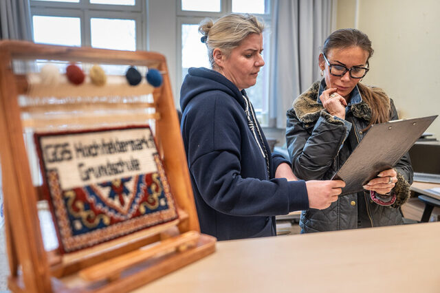 Kommunikation ist für Jennifer Poschen das A und O. Sie will alle mitnehmen: Schüler, Kollegium, Eltern, Behörden.