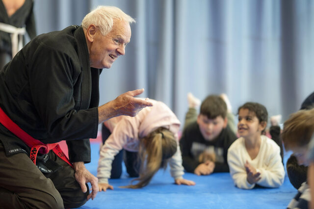 Otfried-Preußler-Grundschule aus Meiderich als „NRW-Sportgrundschule“ ausgezeichnet
