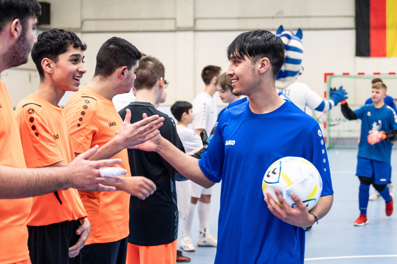 Turnier unter Jugendzentren: „Fußball bei Nacht“