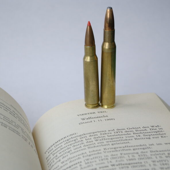 Stehende Patronen auf dem Gesetz