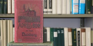 Historische Duisburger Adressbücher im Lesesaal des Stadtarchivs