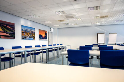 Gebäude der Akademie