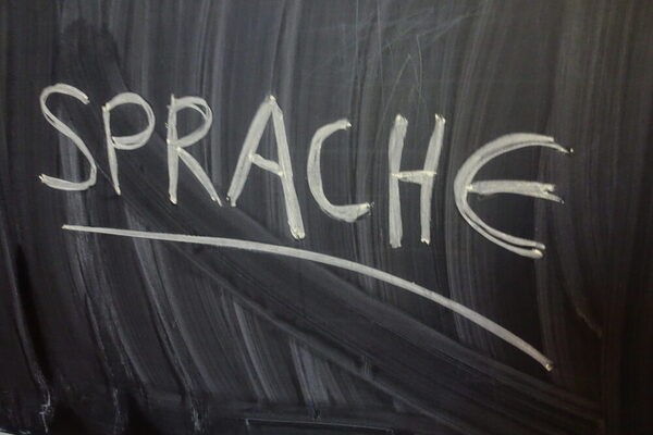"Sprache" auf einer Tafel