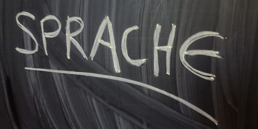 Sprache auf einer Tafel geschrieben