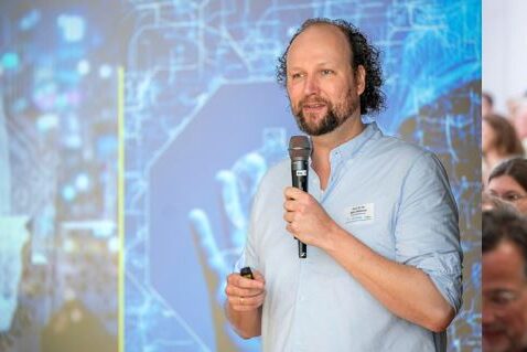 Zuschauer und Herr Niehaves