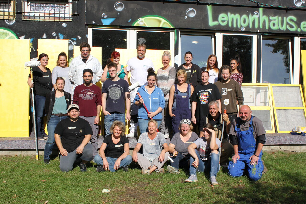 Foto der ehrenamtlichen Helfergruppe.
