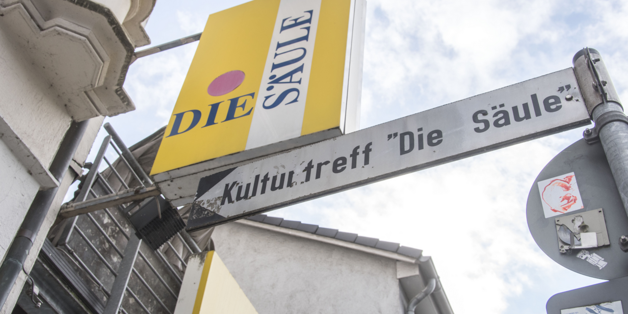 Straßenschild Kulturtreff "Die Säule"