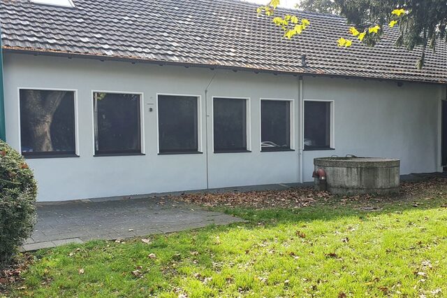 Die Außenfassade nach dem erfolgten Anstrich