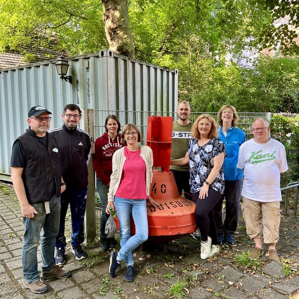 Gruppenbild an der roten Boje