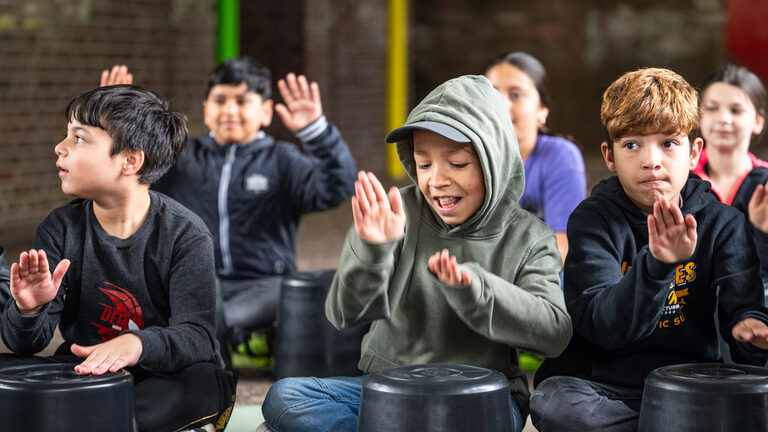 Schulsong der Regenbogenschule