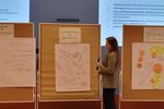 Lea Cerny (MABILDA e.V.) stellt die Ergebnisse von Thementisch 4 vor