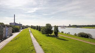 Deich in Duisburg-Beeckerwerth
