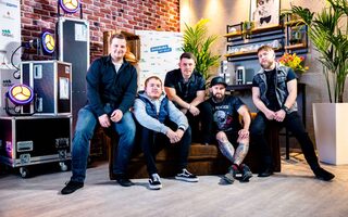 Stream in den Mai - „Let The Music Play“ 2021 im Studio Duisburg - Foto: Gruppe C Photography

+ + + Ausstrahlung am 30. April, um 19 Uhr über den YouTube Kanal der Stadt Duisburg + + +