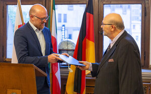 Verleihung Mercator Ehrennadel 2024 an Reinhold Kube