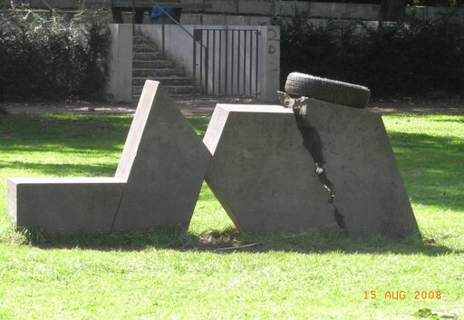 Bruchflächen Schnittstellen