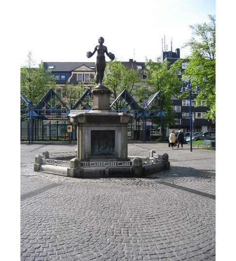 Marktbrunnen auf dem Bismarckplatz in Homberg