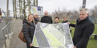 Katharina Kroog (Projektleiterin), Rolf Wördehoff (Projektleiter), Lorenz Kehl (Atelier Loidl, Doris Wagner (Leiterin Umweltamt), Claudia Christensen (Projektleiterin EGDU), Maritin Linne (Dezernent für Stadtentwicklung und Umwelt)