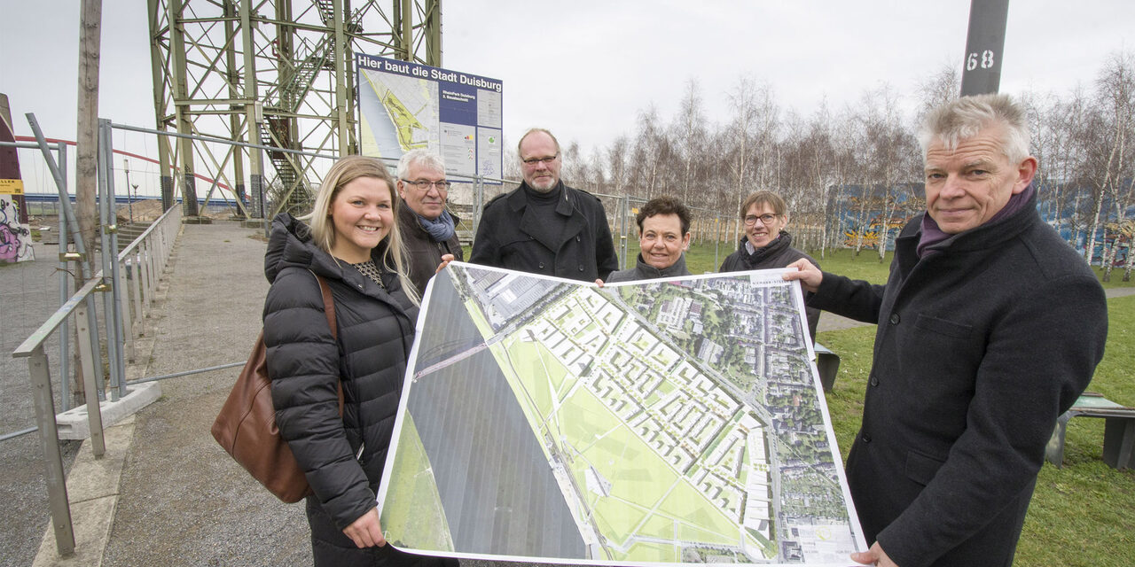 Katharina Kroog (Projektleiterin), Rolf Wördehoff (Projektleiter), Lorenz Kehl (Atelier Loidl, Doris Wagner (Leiterin Umweltamt), Claudia Christensen (Projektleiterin EGDU), Maritin Linne (Dezernent für Stadtentwicklung und Umwelt)