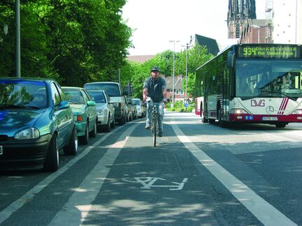 Bild von einem Radfahrstreifen