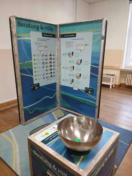 Aufsteller Wanderausstellung ECHT MEIN RECHT!