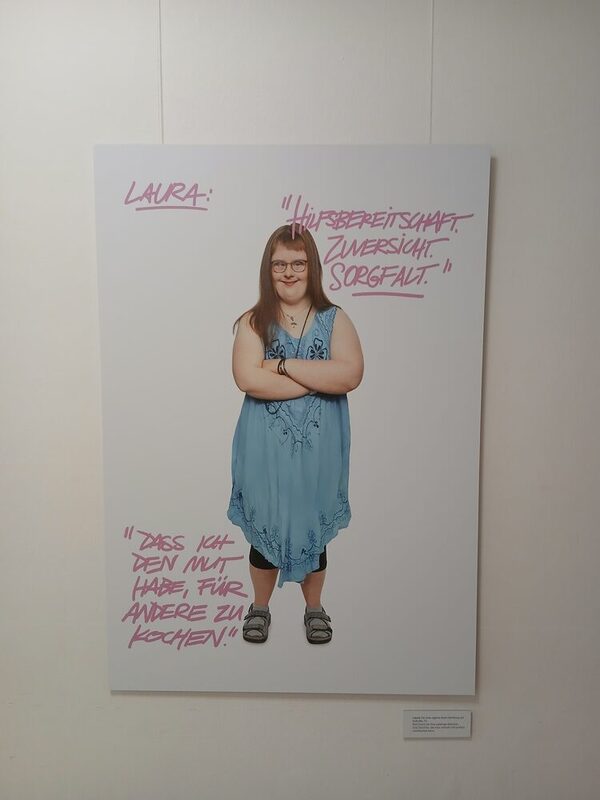 Aufsteller Wanderausstellung ECHT MEIN RECHT!