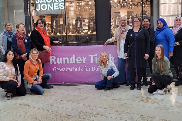 Mitglieder des Runden Tisches "Gewaltschutz für Duisburg"