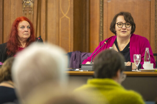 Doris Freer und Elisabeth Koal