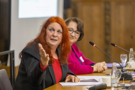 Doris Freer und Elisabeth Koal