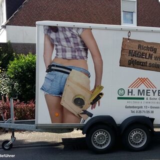 Sexistische Werbung auf LKW