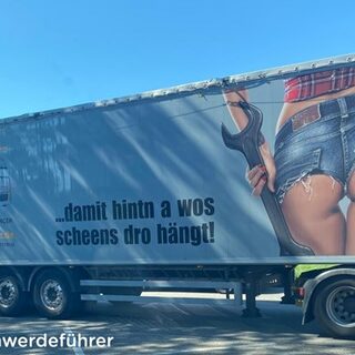 Sexistische Werbung auf LKW