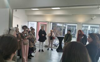 Gemeinsam bei der Führung