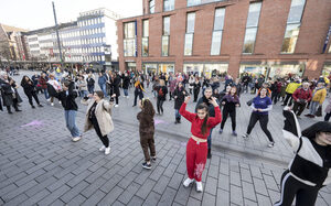 Tanz zu "Break the Chain"