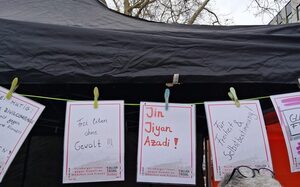 Bilder von Aussagen zu Gewalt an Frauen