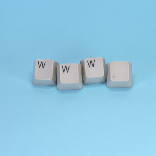 Drei Tasten mit WWW. auf blauem Hintergrund