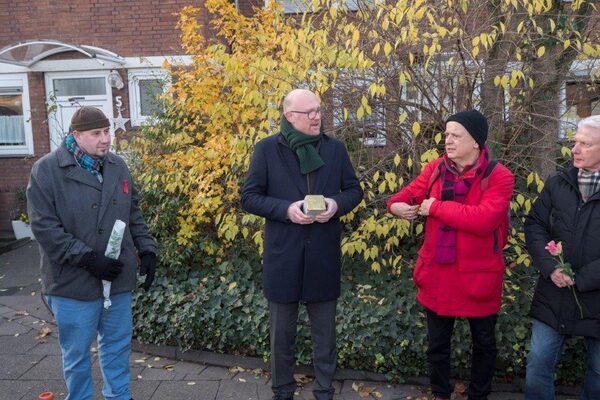 Oberbürgermeister Link spricht zu den Anwesenden