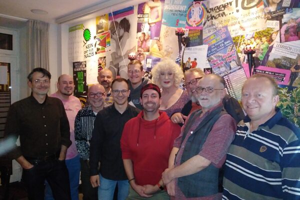 Gruppenbild mit Lilo Wanders