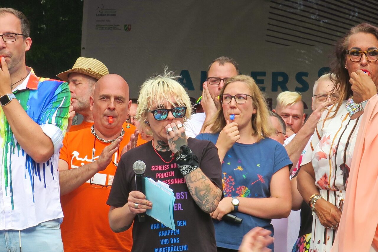 Straßenfest und Bühne