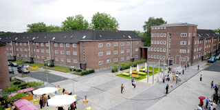 Neugestaltung des Stadtplatzes am BauhausKarree in Hamborn im Kreuzungsbereich Kamp-/Kantstr.