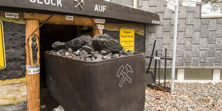 Bergbaudenkmal an der Bergheimer Str. 119 in Duisburg-Rheinhausen. Es erinnert an den Bergbau in Bergheim und Asterlagen auf den Zechen Mevissen und Diergardt